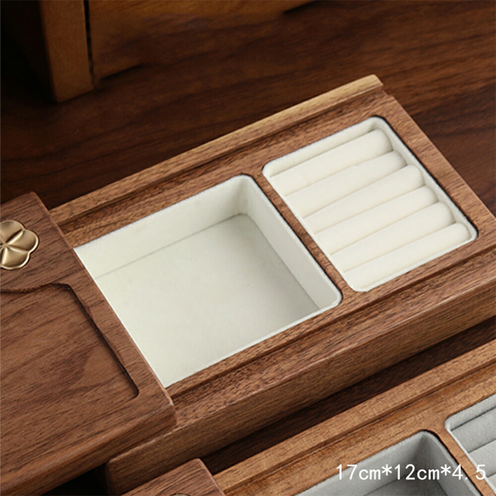 四つ葉のクローバー ピアスケース 指輪ケース 小 ジュエリーボックス アクセサリーケース アクセサリーボックス リングケース 仕切り 木製 銘木 ウールナット ビッチウッド ウッドケース おしゃれ 高級 宝石箱 収納 ケース 母の日プレゼント 彼女 ギフト IwaiLoft