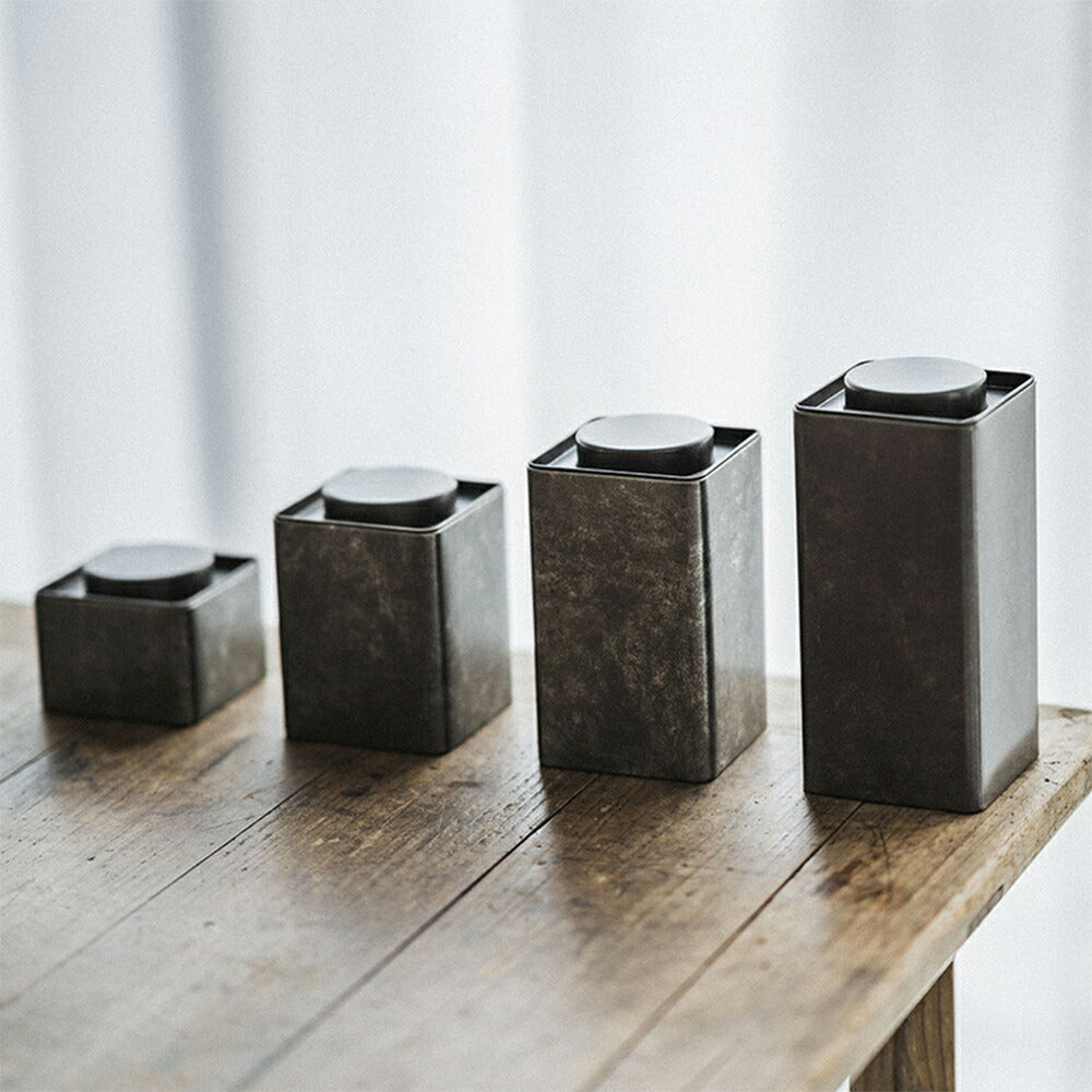 リピーター多数!茶缶 茶筒 茶入 金属缶 ブリキ缶 地缶 レトロ風 ティーキャニスター アンティークブラック 灰 小さい キャニスター 小箱 平缶 小分け 詰め替え容器 携帯用 空き缶 茶葉 保存容器 密封 紅茶缶 防湿保存 茶芸 プーアル茶 岩茶 緑茶 中国茶 収納缶 IwaiLoft