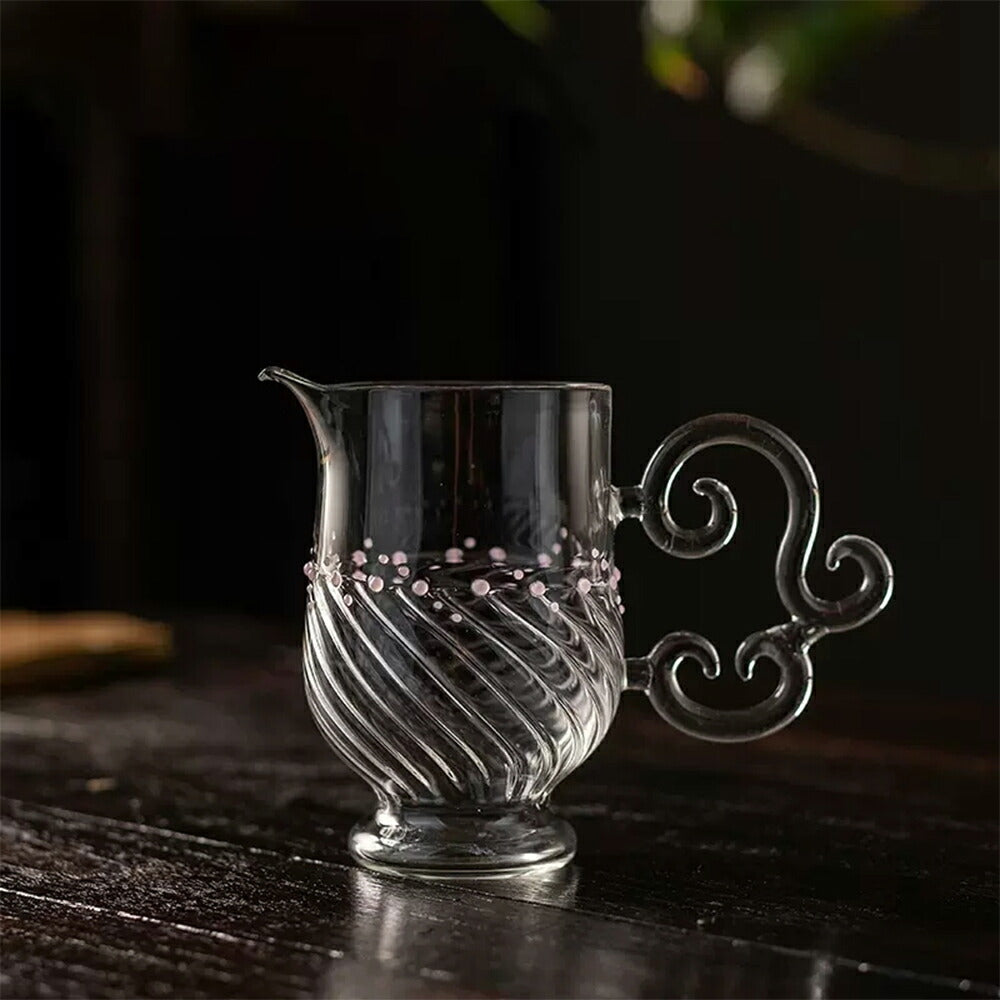 IwaiLoft 十卿 Glass Art 工芸作家作品 夢 マグカップ ガラスピッチャー 耐熱ガラス 片口 170ml 徳利 酒器 日本酒 片口注器 ミルクピッチャー 小鉢 取り鉢 片口鉢 手作り 和食器 シンプル 中国茶器 公道杯 ティーサーバー 茶海 分茶器 化粧箱付き