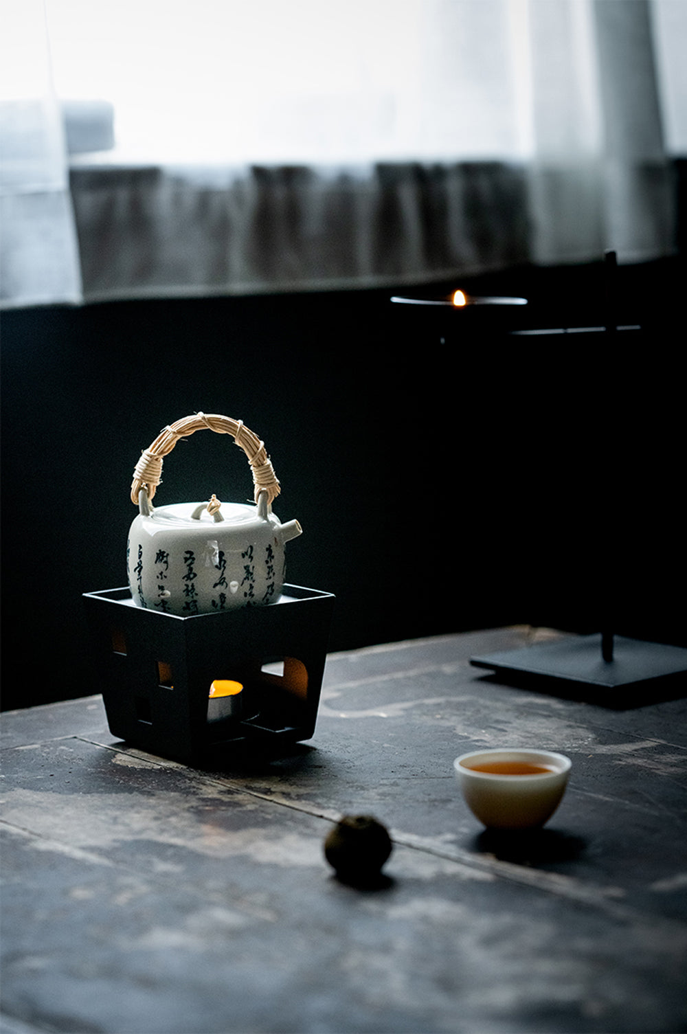 IwaiLoft 癒し空間づくり アート 鉄 ティーウォーマー キャンドルスタンド 保温 ティーポット ポットウォーマー マグカップ 急須スタンド キャンドルウォーマー 急須置き 茶道具