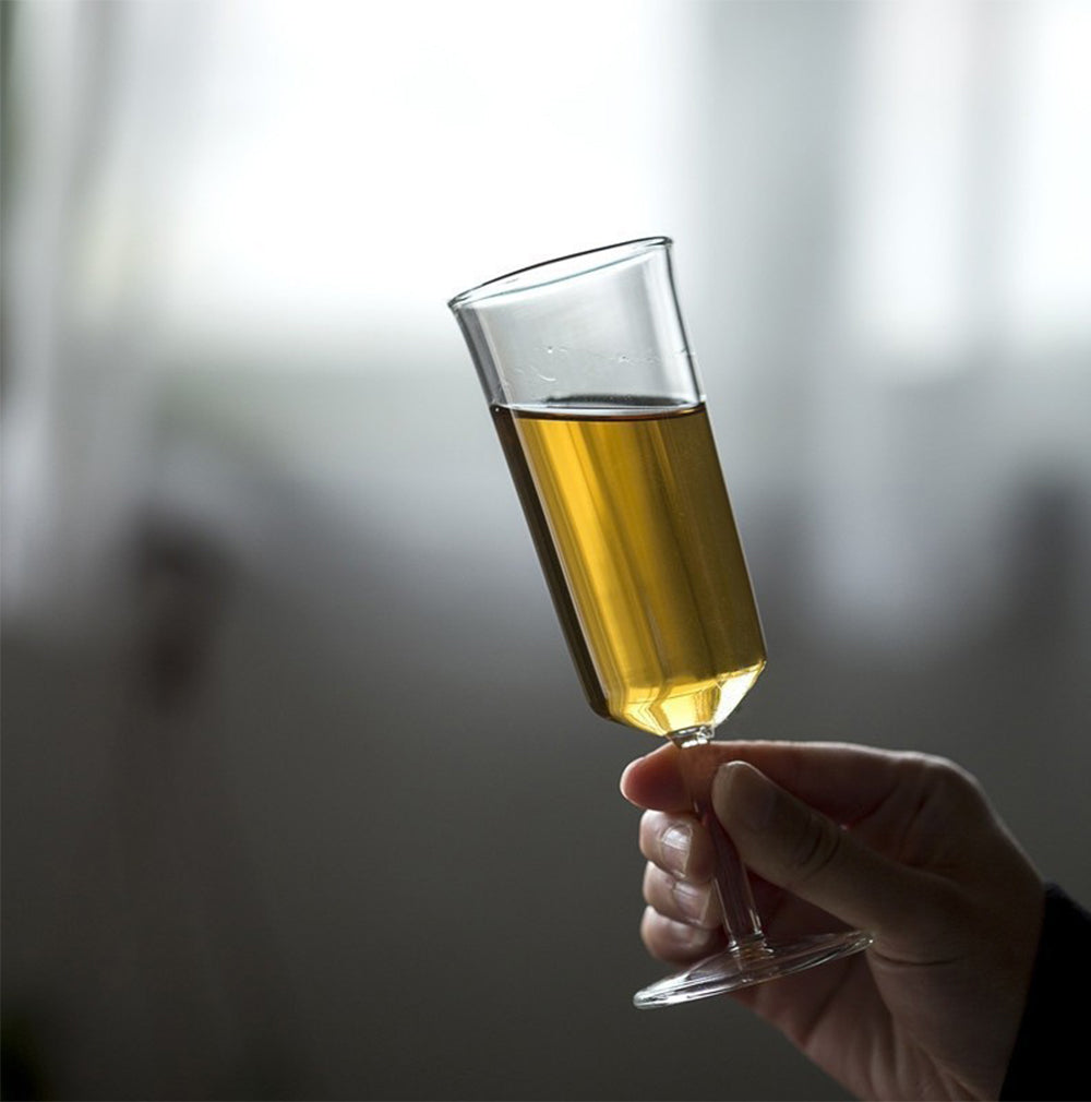 IwaiLoft 美しい脚付グラス ゴブレット 耐熱ガラス ワイングラス ブランデーグラス シャンパングラス ティーカップ ティーグラス カクテルグラス 電子レンジOK ペアセット 130mL【魁】【送料無料】