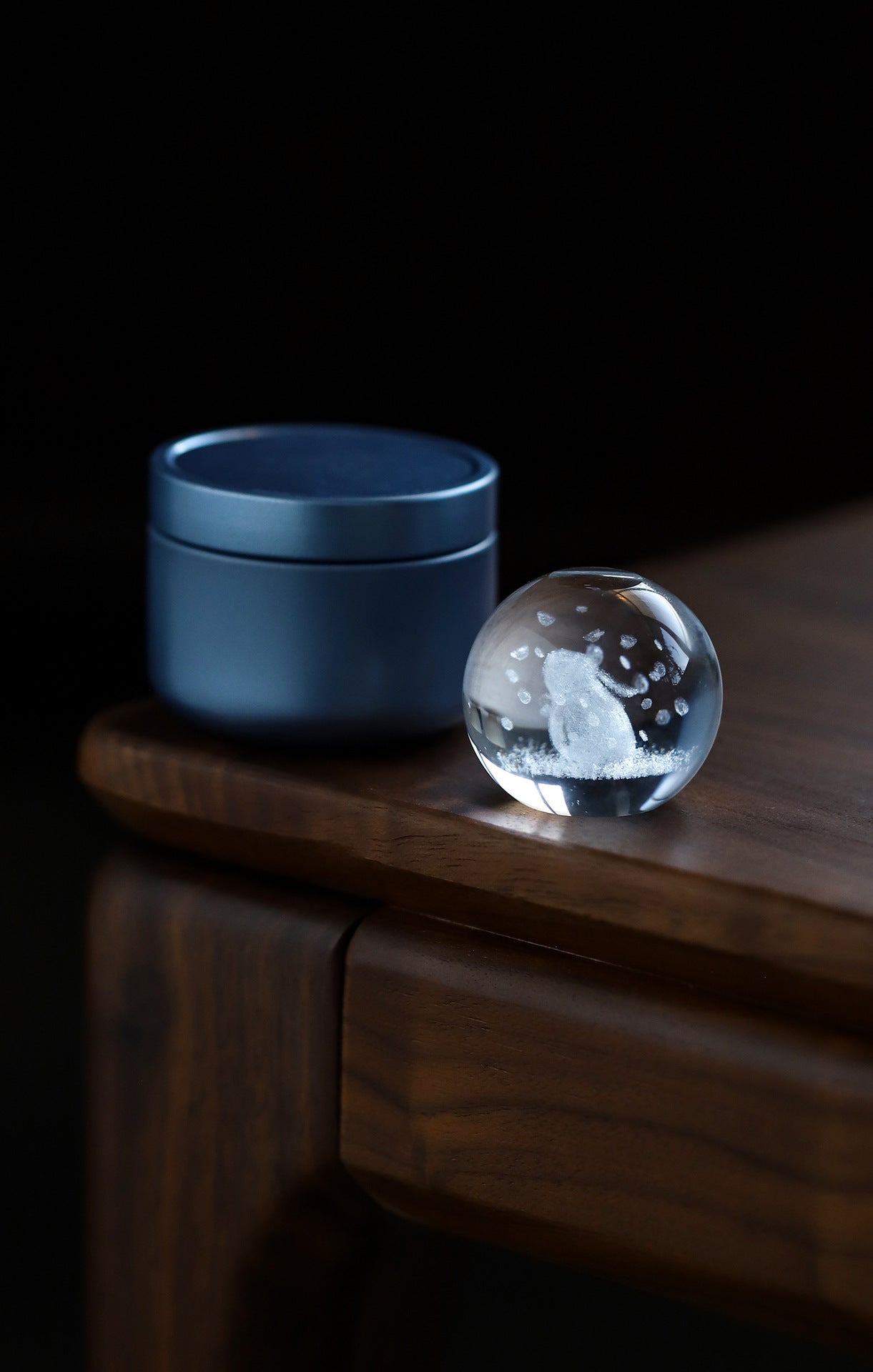 IwaiLoft 水晶 ウサギさん 可愛い 兎 置物 蓋置 クリスタルラビットの置物 茶寵 工芸品 手作り オブジェ かわいい 縁起物 民芸 風水グッズ 風水アイテム 彫像 茶玩 茶ペット 書斎 和室 茶道