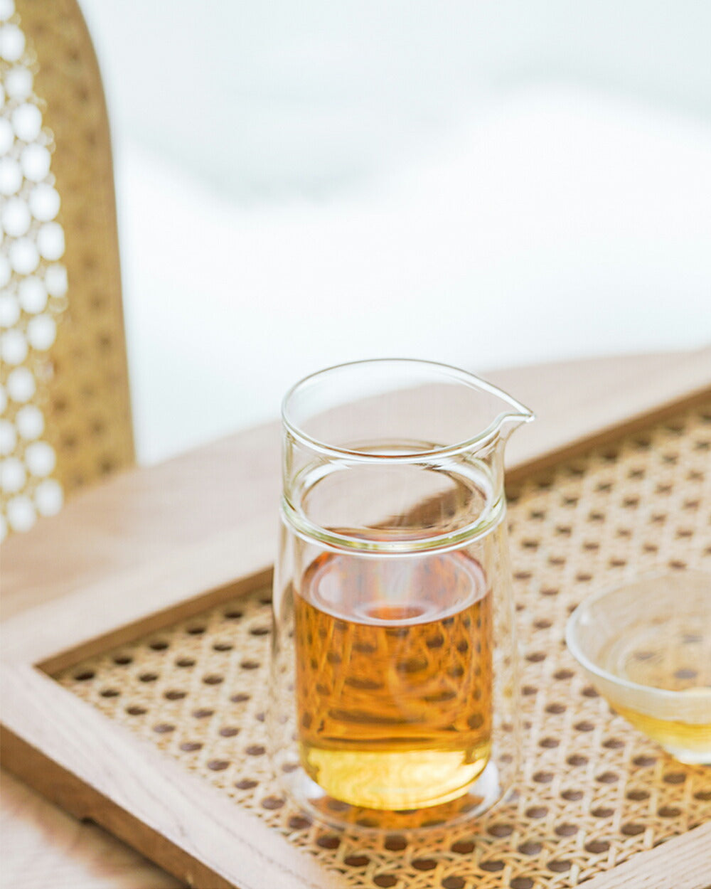 IwaiLoft ダブルウォールカラフェ 260ml 二層断熱 結露しにくい ガラス コーヒーサーバー ダブルウォールピッチャー 耐熱ガラスポット ウォーターピッチャー ウォーターカラフェ クリア ジャグ ガラスピッチャー ドリンクピッチャー 片口 注器 徳利 電子レンジ・食洗機対応