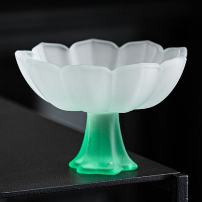 花型 ガラス小鉢 高台 トレー 17cm ガラス 皿 豆皿 浅鉢 蓮の花 菓子皿 馬上杯型 小鉢 小皿 取り皿足付き ガラス 水音 菓子皿  ティートレー  ケーキトレー 菓子 副菜 ケーキ プレート デザート皿 小 豆皿 醤油皿 薬味皿 珍味皿 たれ皿 おつまみ皿 豆鉢 デザート鉢  IwaiLoft