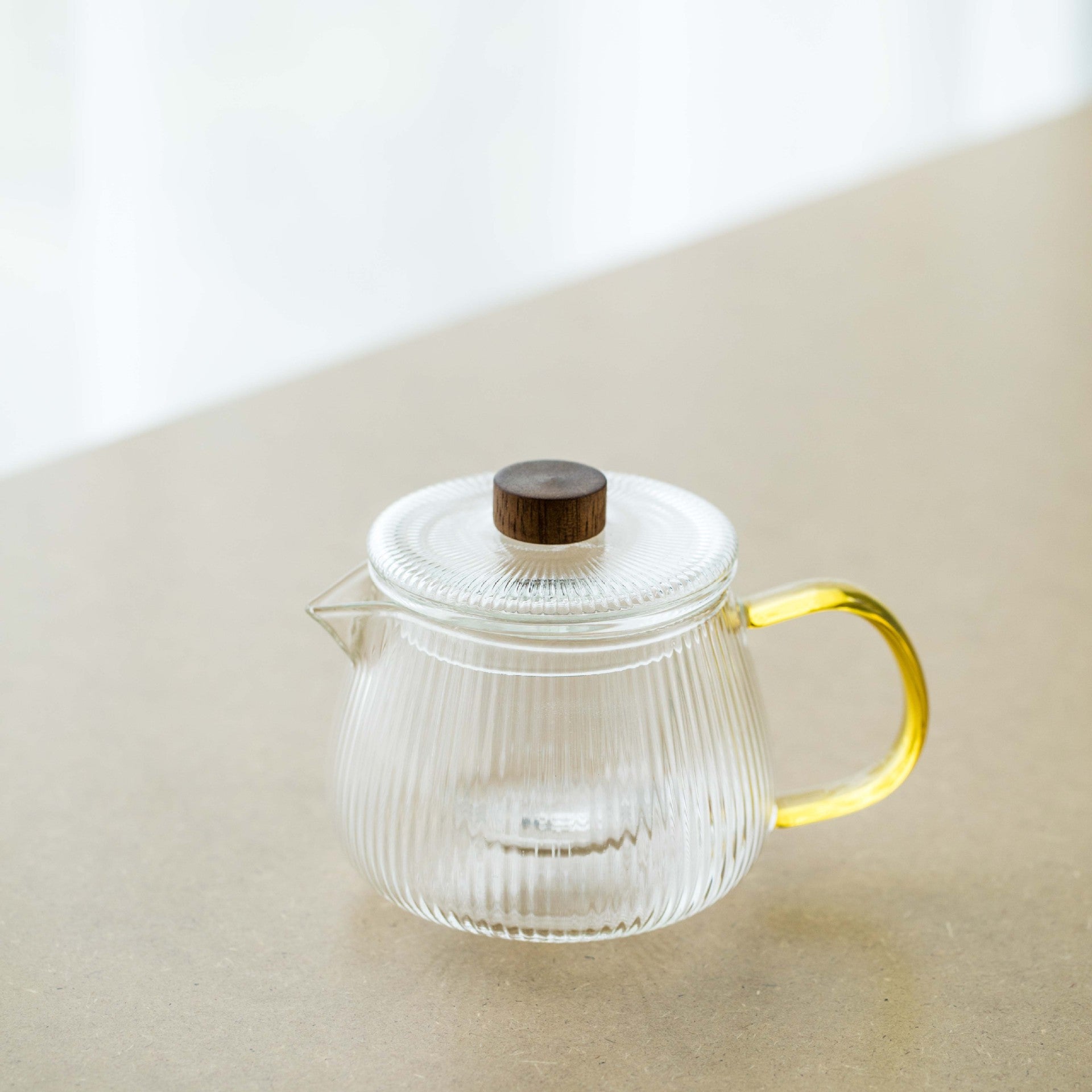 なつめ 直火 新作 耐熱ガラス ティーポット 筋紋 筋入 ガラス ガラスポット ガラス急須 小 500ml 600ml 茶こし付き 木製つまみ 紅茶ポット コーヒーサーバー コーヒーポット ガラスピッチャー 片口 酒器 ハーブティー ポット アフタヌーンティー 母の日 プレゼント IwaiLoft