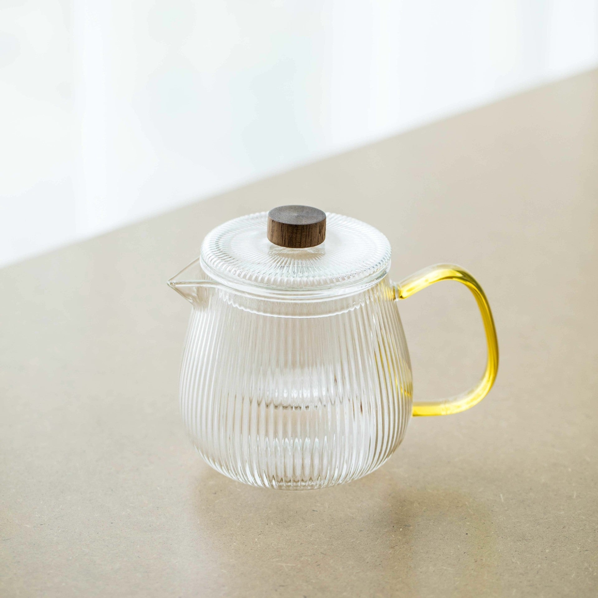 なつめ 直火 新作 耐熱ガラス ティーポット 筋紋 筋入 ガラス ガラスポット ガラス急須 小 500ml 600ml 茶こし付き 木製つまみ 紅茶ポット コーヒーサーバー コーヒーポット ガラスピッチャー 片口 酒器 ハーブティー ポット アフタヌーンティー 母の日 プレゼント IwaiLoft
