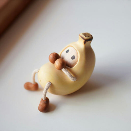 【ななちゃん】おもしろ バナナ 木のおもちゃ かわいい インテリア雑貨 木製 果物 食材 癒し グッズ 木製雑貨 木の植物置物 装飾 飾り 手作り オブジェ おもちゃ 玩具 子供 誕生日プレゼント ハンドメイド 縁起物 卒園 記念 ギフト 北欧 お祝い 記念日 贈り物に IwaiLoft