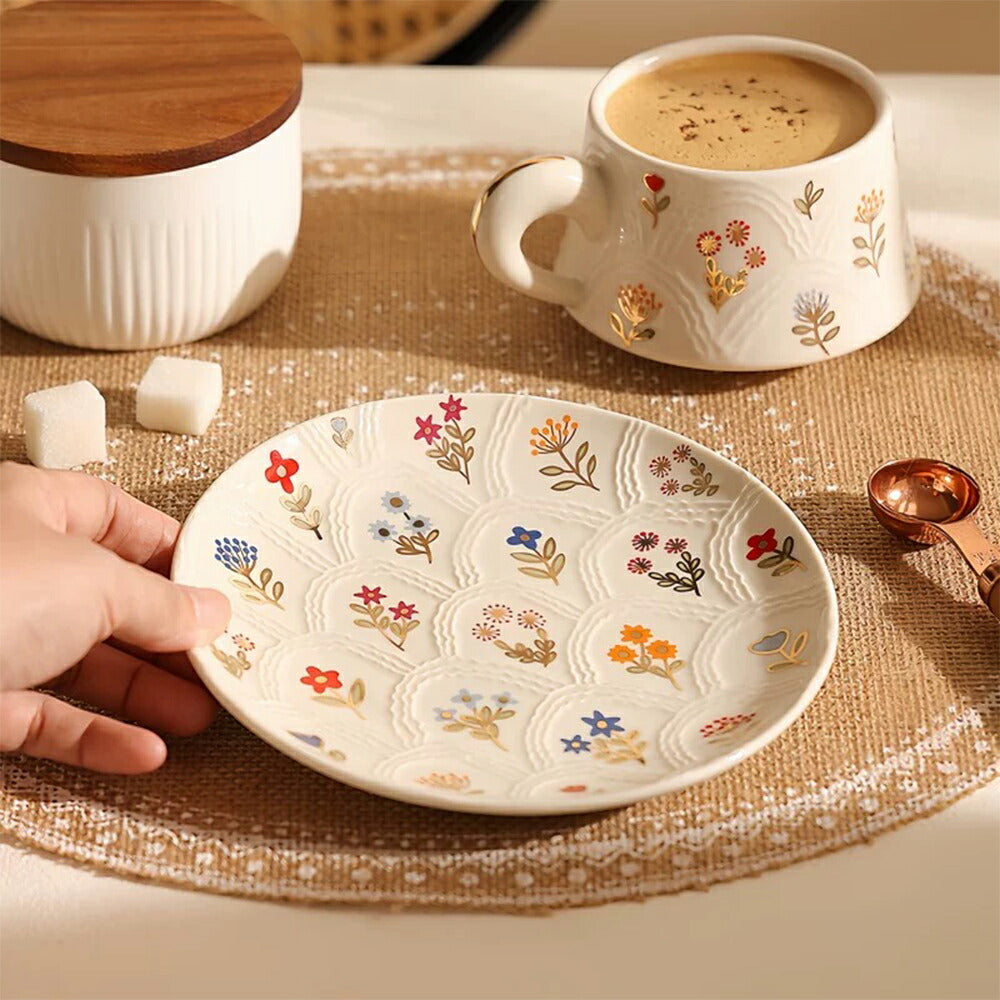 美しい 花柄 マグカップ＆プレート 白陶器 コップ カップ マグ ソーサー セット  洋食器 コーヒー 紅茶  レストラン 北欧 食器 皿 レトロ 和食器 ナチュラル レトロ デザイン おしゃれ ペアマグ 喫茶店 誕生日 プレゼント お祝い 内祝 結婚祝い 出産祝 引越し iwailoft