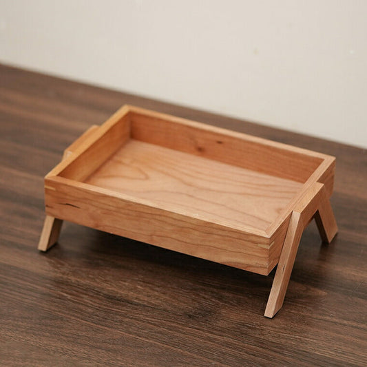 ペン トレー スタンド 筆 文房具 木のトレー トアクセサリー トレイ 長方形 角型 卓上 玄関 V型高台  木台 ティートレー カフェトレー 敷台 受け台 ウッド 皿 ビッチウッド ナチュラル 卓上ラック 小 鍵 小物収納 茶室 茶芸 お稽古 コンパクト 四角 スクエア IwaiLoft