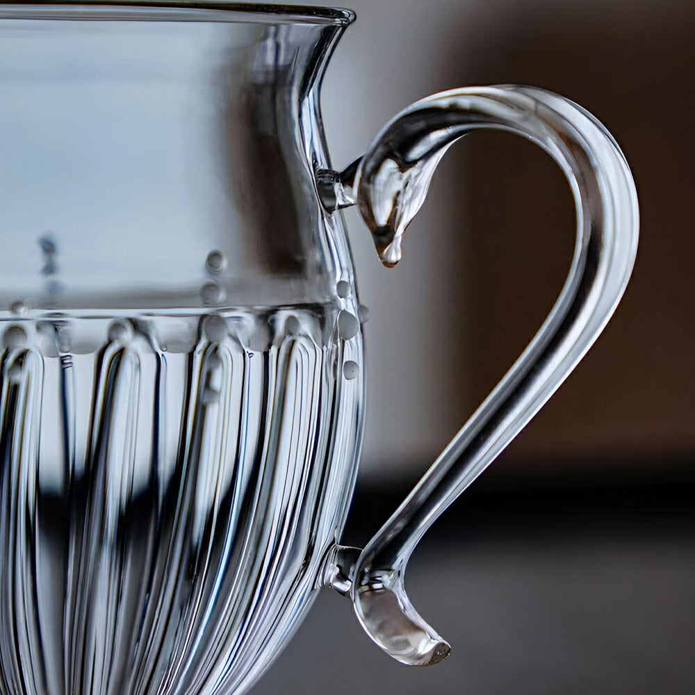 IwaiLoft 十卿 Glass Art 工芸作家作品 夢 マグカップ ガラスピッチャー 耐熱ガラス 片口 180ml 徳利 酒器 日本酒 片口注器 ミルクピッチャー 小鉢 取り鉢 片口鉢 手作り 和食器 シンプル 中国茶器 公道杯 ティーサーバー 茶海 分茶器 化粧箱付き