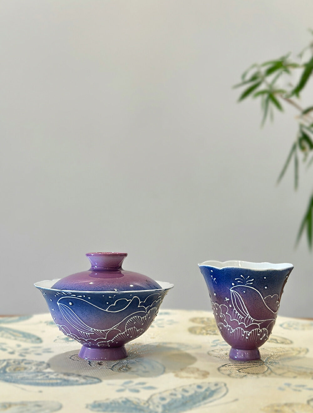 金魚・夢！ 蓋物 蓋付碗 珍味入れ 宝瓶 蓋碗 湯冷まし パーブル 紫 茶器 磁器 中国茶器 台湾茶器 紅茶 緑茶 シノワズリ 茶器 スープ椀 スープボウル 蓋付 グラス 菓子椀 ボウル 茶碗 宝瓶 フリーカップ お碗 抹茶茶碗 茶碗蒸し 茶芸  母の日 ギフト IwaiLoft