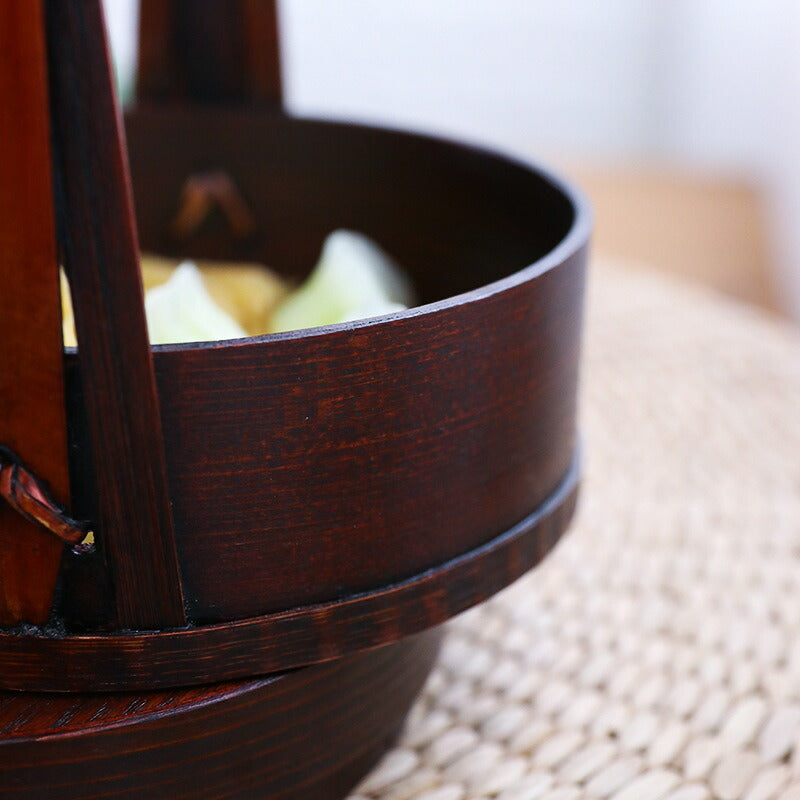 自然素材にこだわった 二段 手作り 弁当箱 曲げわっぱ お弁当箱 おせち 重箱 2段 漆塗り かご 木 かご ハンドル付き バスケット手提げ かわいい お正月 迎春 花見 木細工 和風収納 小物収納 茶道具 インテリア 雑貨 おしゃれ 自宅 家庭 イベント 清境Carft