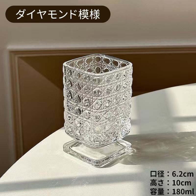 SNSで話題 レトロ風 かわいい脚付グラス 高級 ガラスコップ  日本酒 ゴブレット おしゃれ 四角形 ワイングラス 玉足 グラス   ワイン シャンパン カップ 北欧食器 ジュース コーヒー 紅茶コップ 大吟醸 梅酒 プレゼント 誕生日 贈り物 IwaiLoft