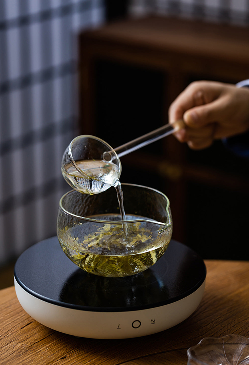 IwaiLoft 耐熱ガラス 柄杓 ひしゃく 水杓手桶 おけ 打ち水 水杓子 透明 おしゃれ 調理器具 食器  風炉用柄杓 茶道 茶道具 お墓参り 仏具 打ち水 水撒き 大きなお玉 神社の 手水舎 ひしゃく