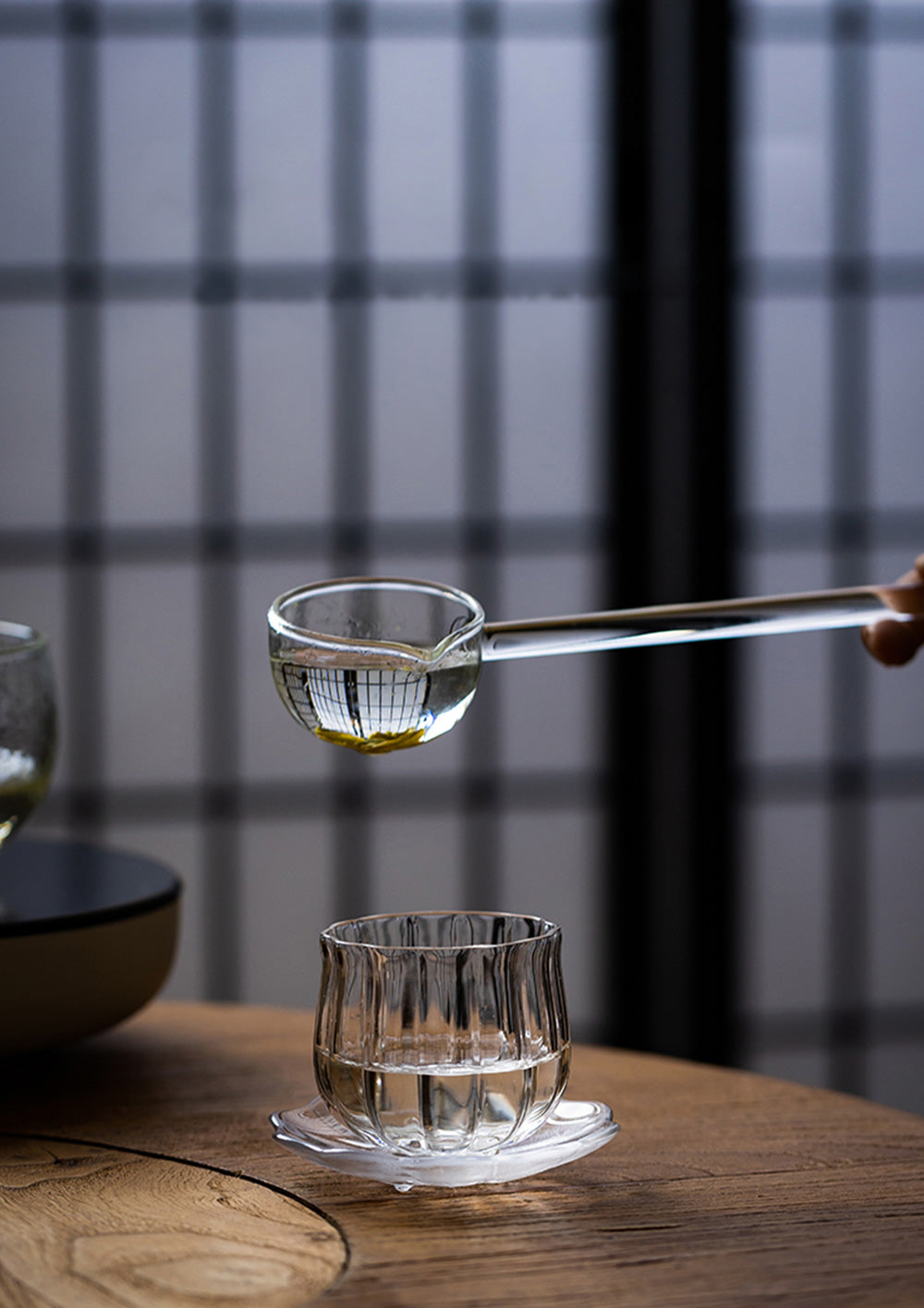 IwaiLoft 耐熱ガラス 柄杓 ひしゃく 水杓手桶 おけ 打ち水 水杓子 透明 おしゃれ 調理器具 食器  風炉用柄杓 茶道 茶道具 お墓参り 仏具 打ち水 水撒き 大きなお玉 神社の 手水舎 ひしゃく