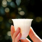 IwaiLoft 白磁 茶杯 2個セット 茶托付き 中国 台湾茶器 湯のみ 湯呑み お茶 カップ コップ 来客用 お茶用品 ティーウェア 中国茶器 台湾茶器 贈り物にも 食洗機対応 電子レンジ対応 80mL