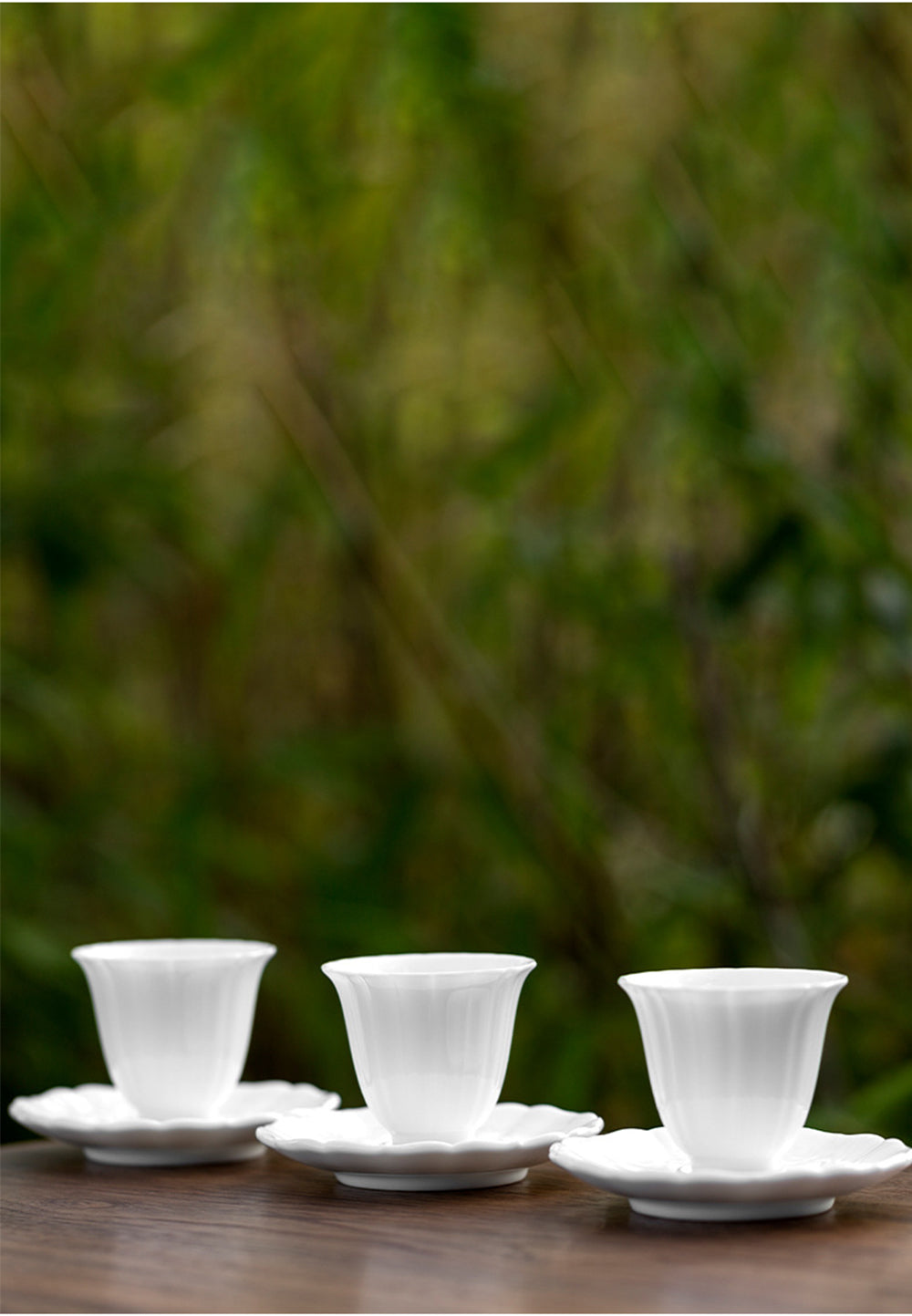 お皿直径約12センチP-817白に藍色 お湯呑みと茶托セット コーヒーカップにも4客セット