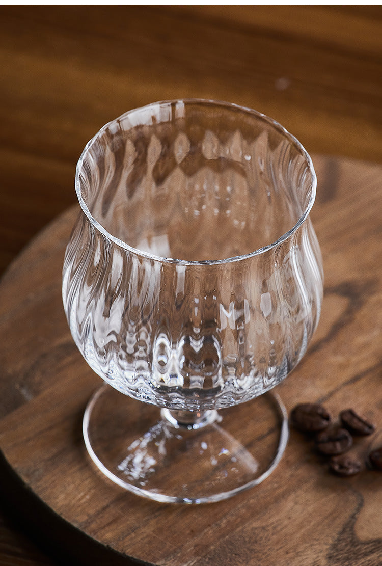 IwaiLoft ロマンティック 美しい脚付グラス ゴブレット 水晶 ガラス ワイングラス ブランデーグラス シャンパングラス ティーカップ ティーグラス カクテルグラス 電子レンジOK 贈り物 記念日 【送料無料】「Tulip」200mL 4点セット